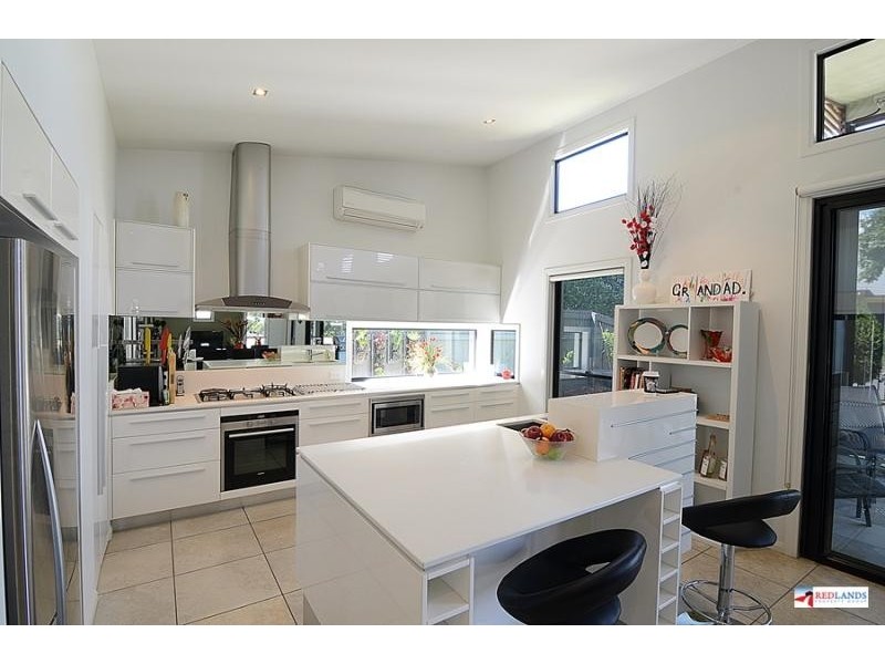80 SUNNINGDALE Drive, Redland Bay QLD 4165