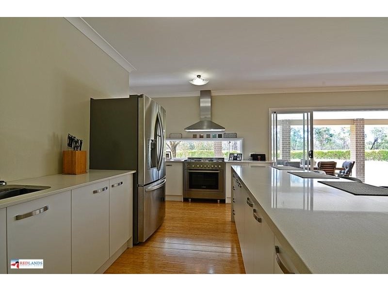 65A WHITEHALL Avenue, Birkdale QLD 4159
