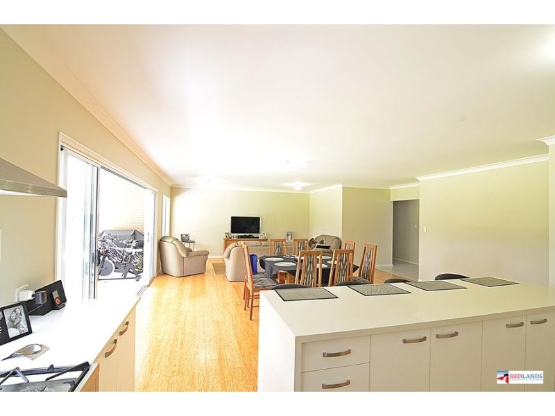 65A WHITEHALL Avenue, Birkdale QLD 4159