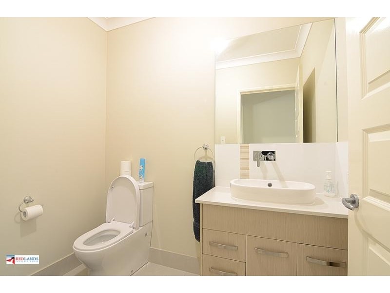 65A WHITEHALL Avenue, Birkdale QLD 4159