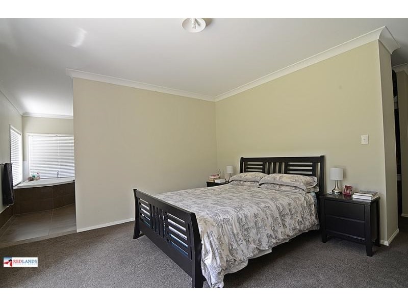 65A WHITEHALL Avenue, Birkdale QLD 4159