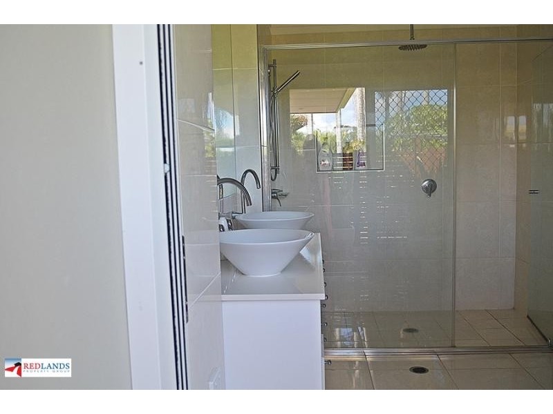 13 Azalea Street, Redland Bay QLD 4165