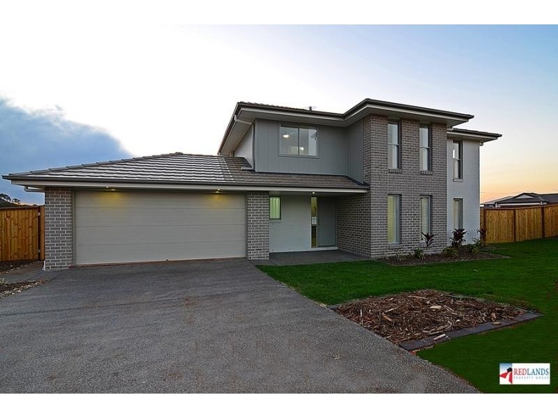 134 BANKSWOOD Drive, Redland Bay QLD 4165