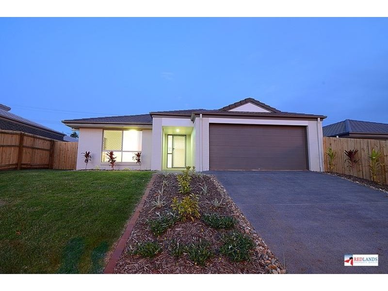132 BANKSWOOD Drive, Redland Bay QLD 4165