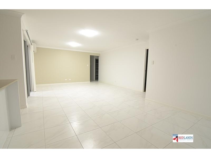 132 BANKSWOOD Drive, Redland Bay QLD 4165