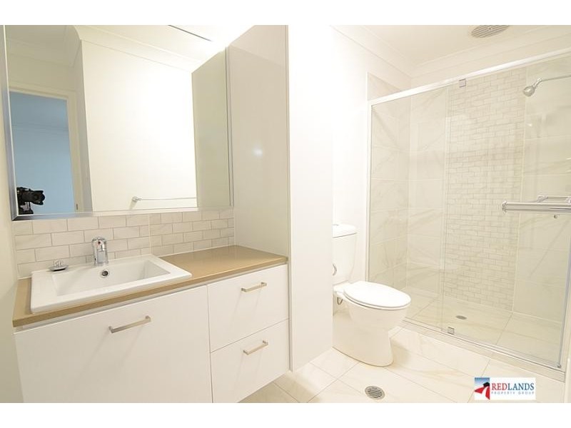 132 BANKSWOOD Drive, Redland Bay QLD 4165