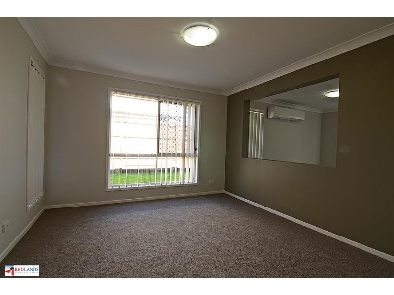 17 BEACHWOOD Street, Redland Bay QLD 4165