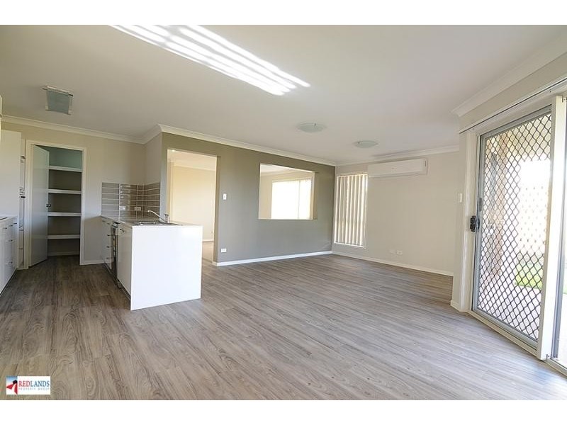 17 BEACHWOOD Street, Redland Bay QLD 4165