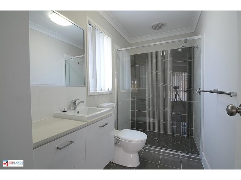 17 BEACHWOOD Street, Redland Bay QLD 4165