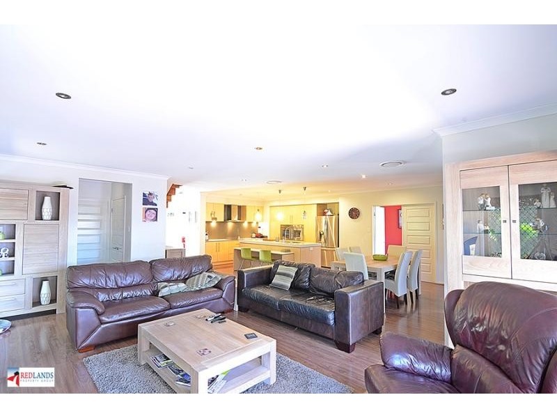15 CREEDIN Court, Redland Bay QLD 4165