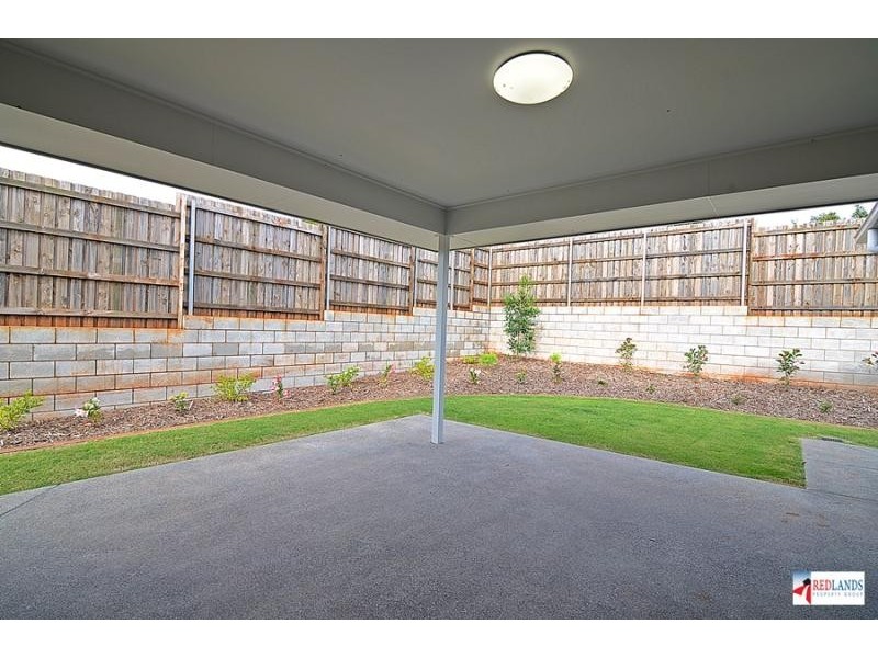 130 BANKSWOOD Drive, Redland Bay QLD 4165