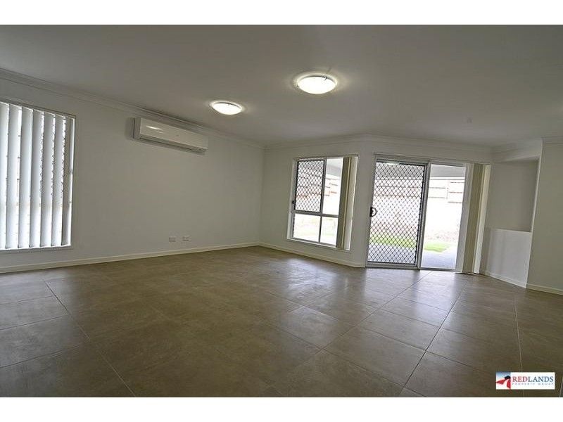 130 BANKSWOOD Drive, Redland Bay QLD 4165