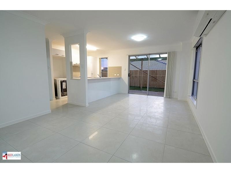 4 BEACHWOOD Street, Redland Bay QLD 4165