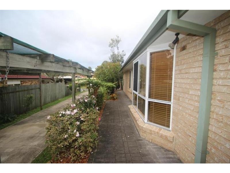 12 ROCHELLE Court, Edens Landing QLD 4207