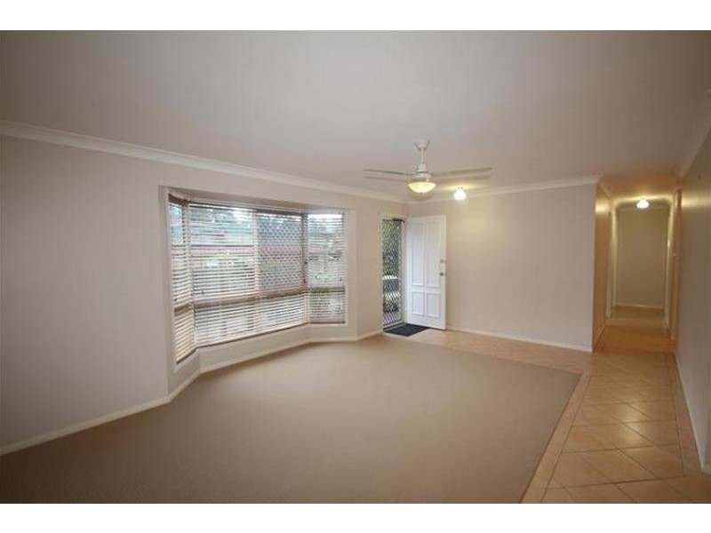 12 ROCHELLE Court, Edens Landing QLD 4207
