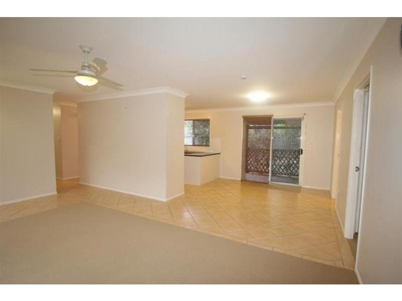 12 ROCHELLE Court, Edens Landing QLD 4207