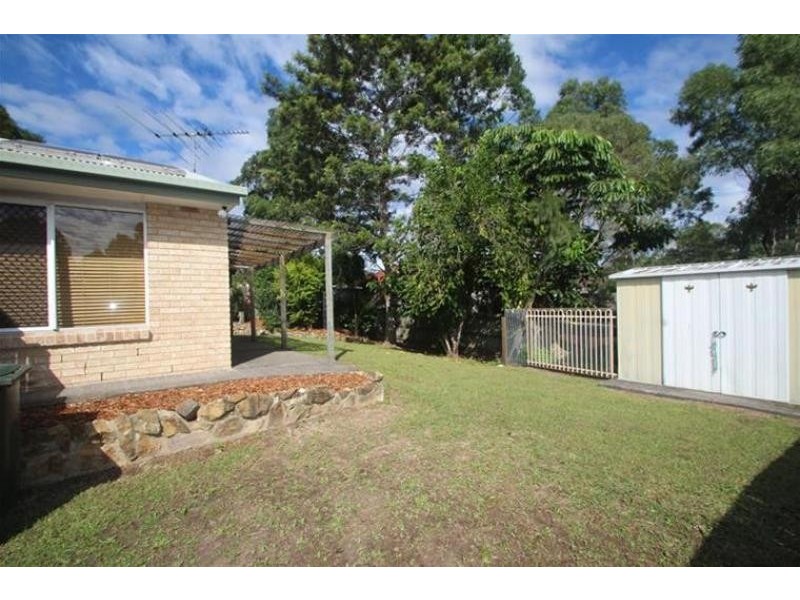 12 ROCHELLE Court, Edens Landing QLD 4207