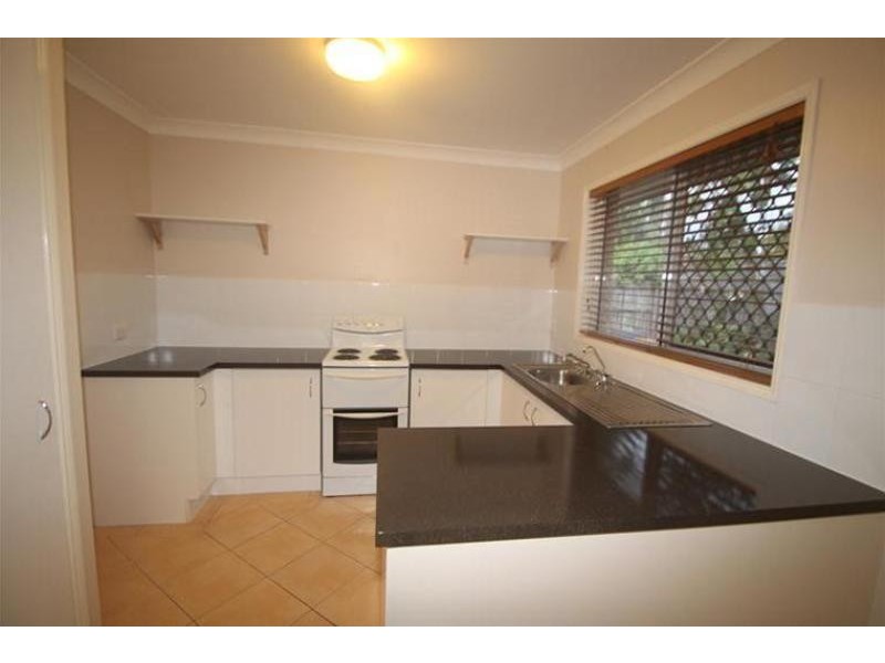 12 ROCHELLE Court, Edens Landing QLD 4207