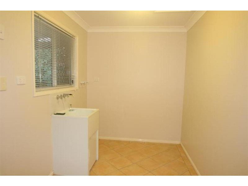 12 ROCHELLE Court, Edens Landing QLD 4207