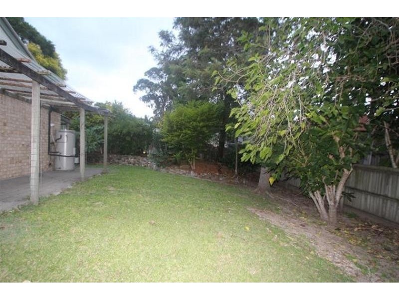 12 ROCHELLE Court, Edens Landing QLD 4207