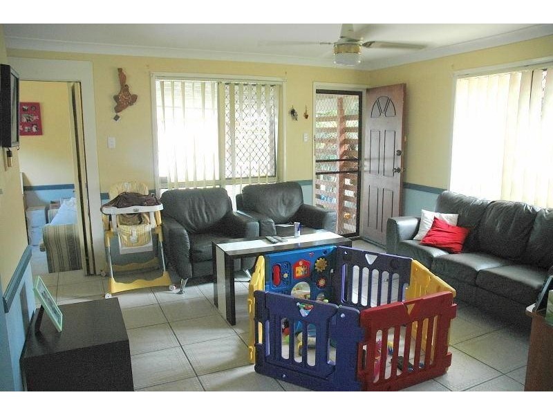 7 Michael Street, Redland Bay QLD 4165