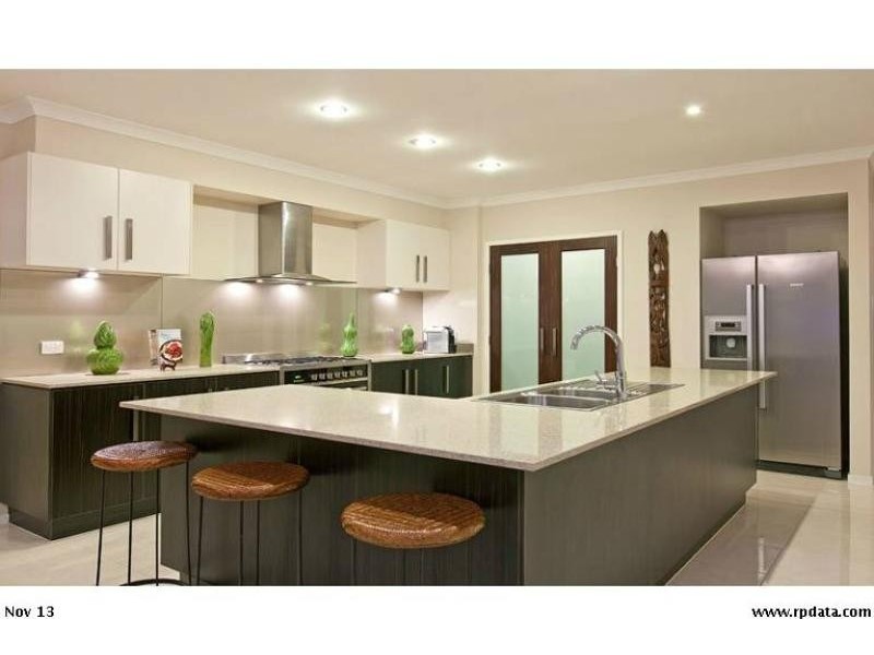 3 PYRUS Place, Redland Bay QLD 4165