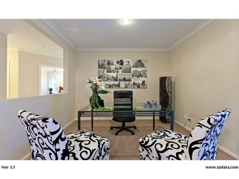 3 PYRUS Place, Redland Bay QLD 4165