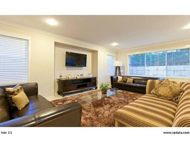 3 PYRUS Place, Redland Bay QLD 4165