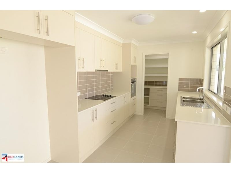 30 WILLIS Close, Redland Bay QLD 4165