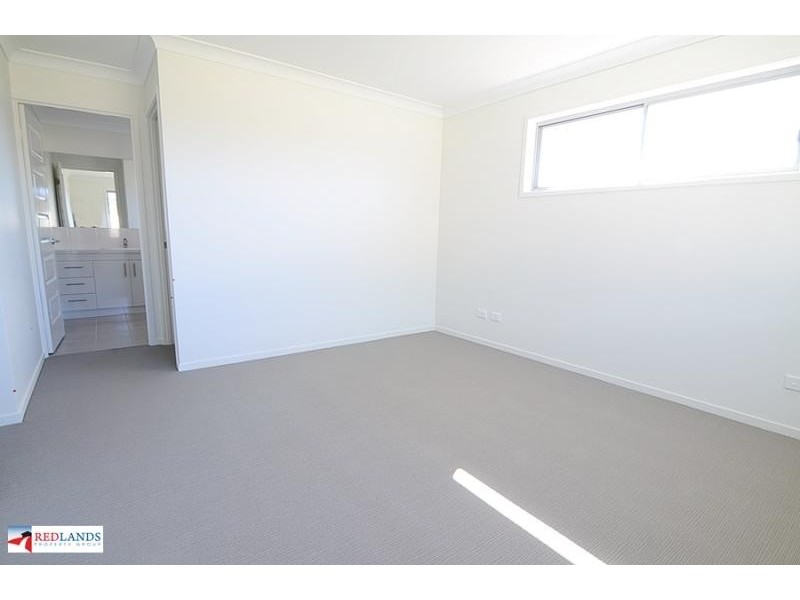 30 WILLIS Close, Redland Bay QLD 4165