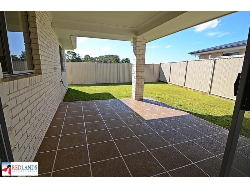 30 WILLIS Close, Redland Bay QLD 4165