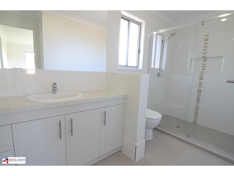 30 WILLIS Close, Redland Bay QLD 4165