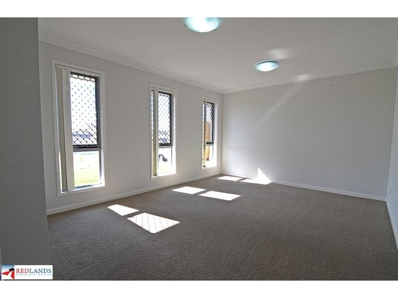 1 TIGERWOOD Place, Redland Bay QLD 4165