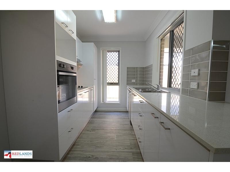 1 TIGERWOOD Place, Redland Bay QLD 4165