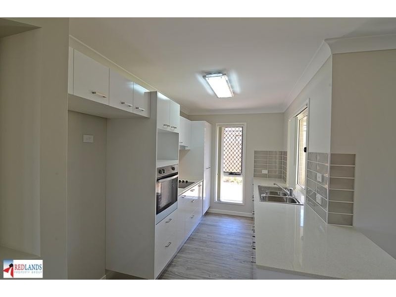 138 BANKSWOOD Drive, Redland Bay QLD 4165