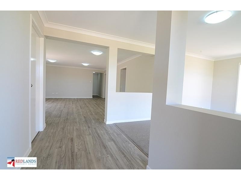 138 BANKSWOOD Drive, Redland Bay QLD 4165