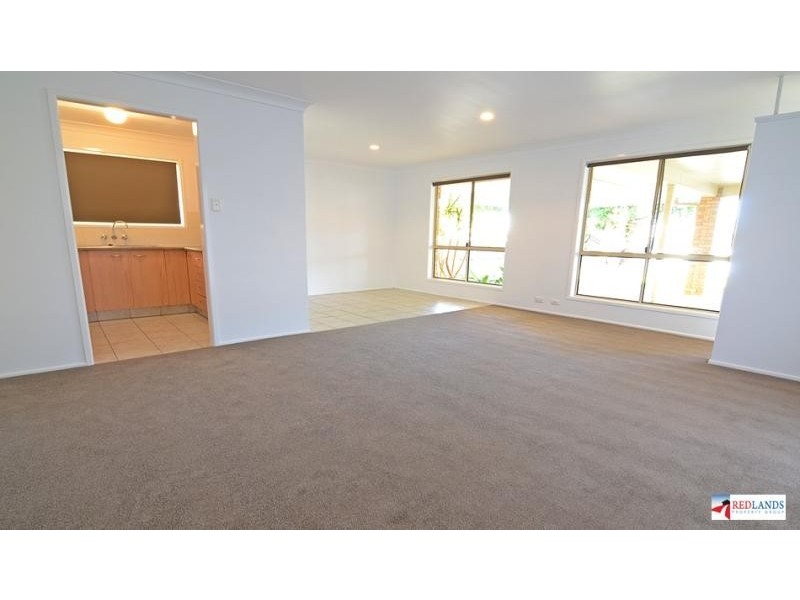 32 Rusbrook Street, Redland Bay QLD 4165