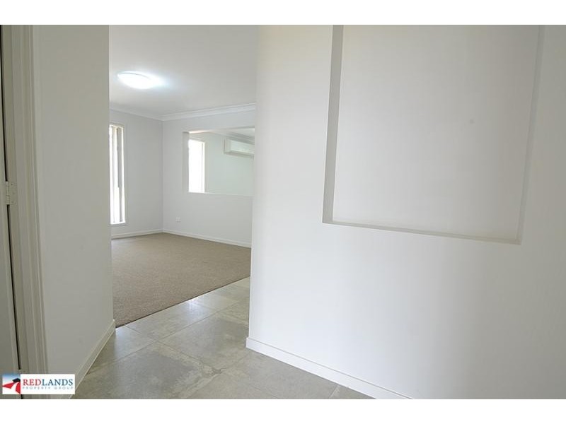 146 BANKSWOOD Drive, Redland Bay QLD 4165