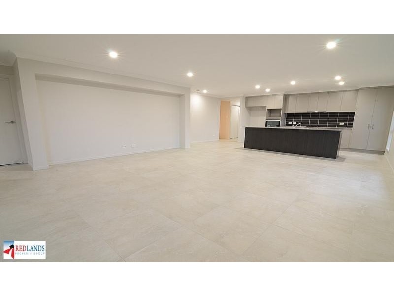 10 MADISON Court, Redland Bay QLD 4165