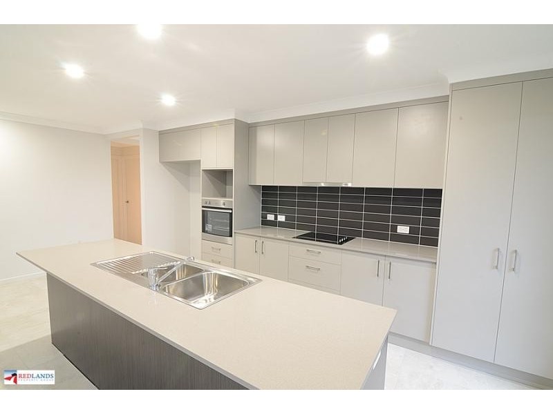 10 MADISON Court, Redland Bay QLD 4165