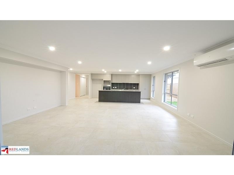 10 MADISON Court, Redland Bay QLD 4165