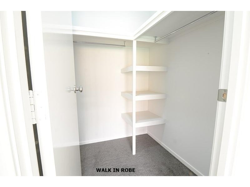 97 Bankswood Drive, Redland Bay QLD 4165