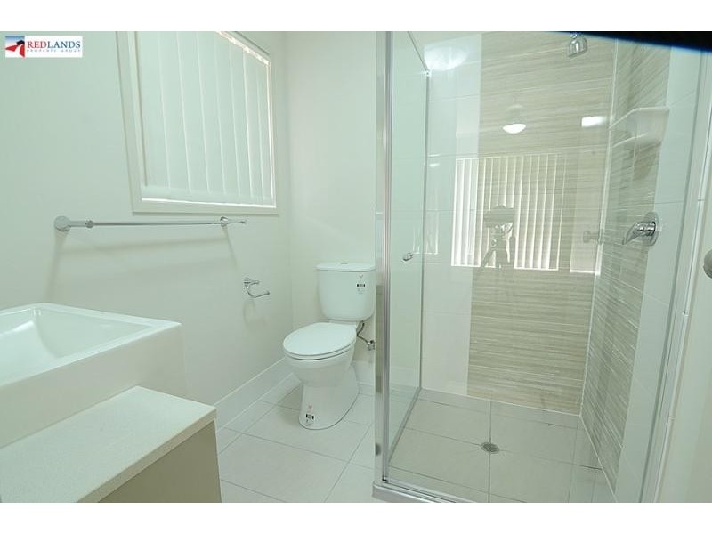 126 Bankswood Drive, Redland Bay QLD 4165