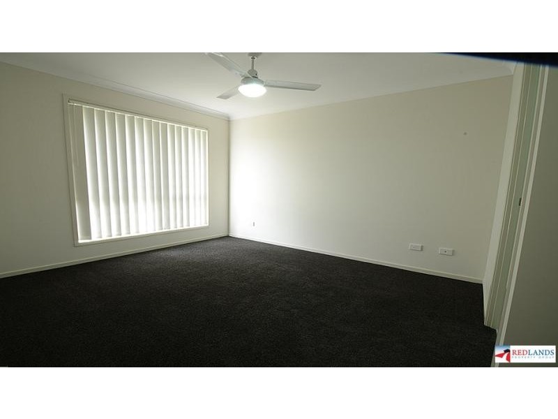 126 Bankswood Drive, Redland Bay QLD 4165