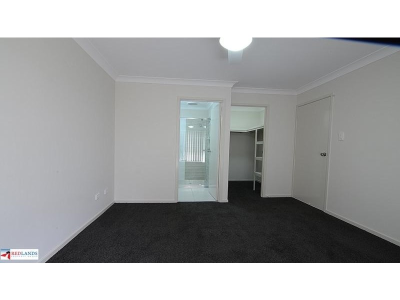 126 Bankswood Drive, Redland Bay QLD 4165