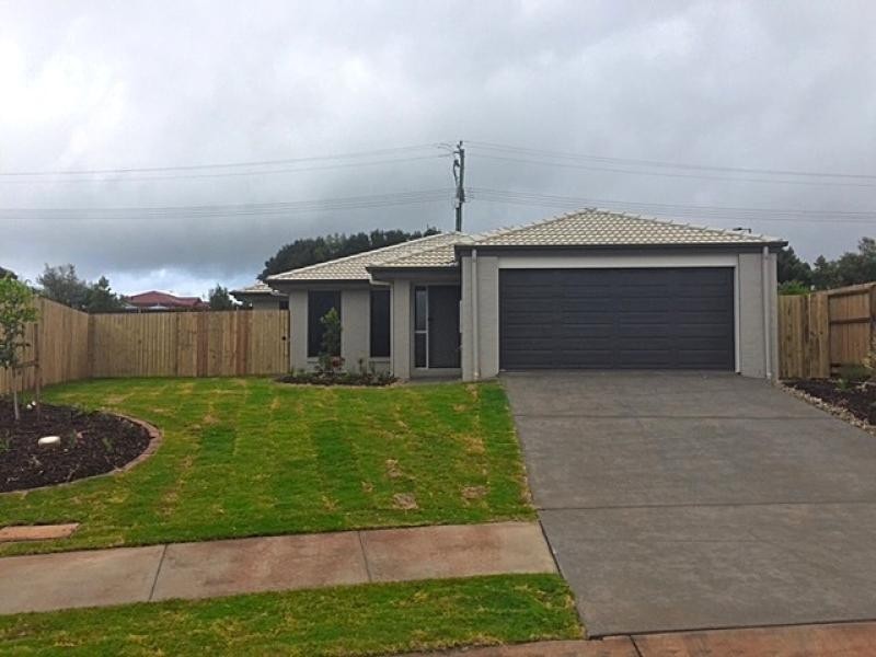 128 BANKSWOOD Drive, Redland Bay QLD 4165