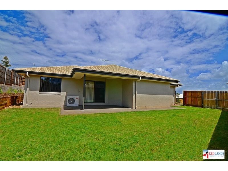 128 BANKSWOOD Drive, Redland Bay QLD 4165