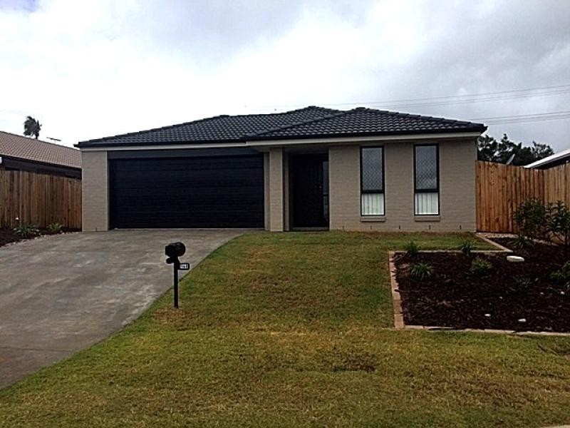 140 BANKSWOOD Drive, Redland Bay QLD 4165