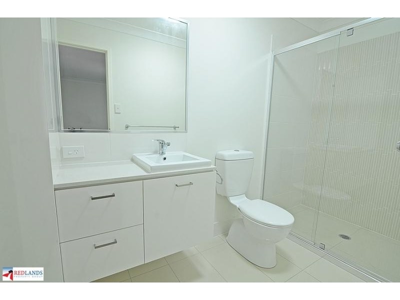 140 BANKSWOOD Drive, Redland Bay QLD 4165