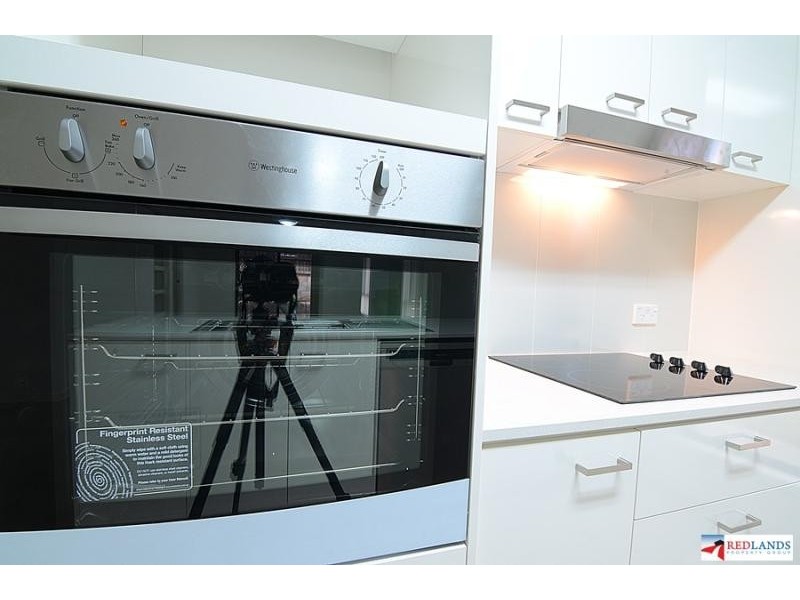 140 BANKSWOOD Drive, Redland Bay QLD 4165